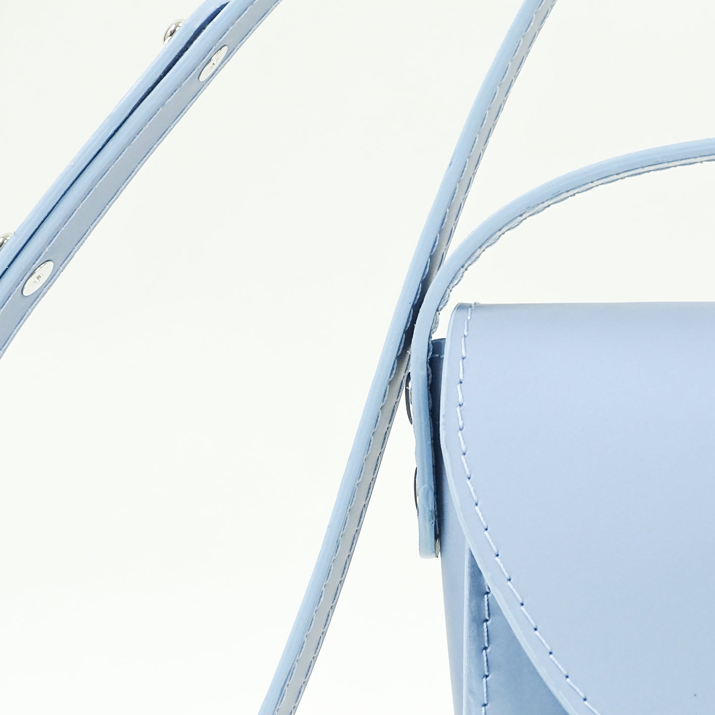 Crossbody NIEUWE COLLECTIE - lichtblauw zacht metallic