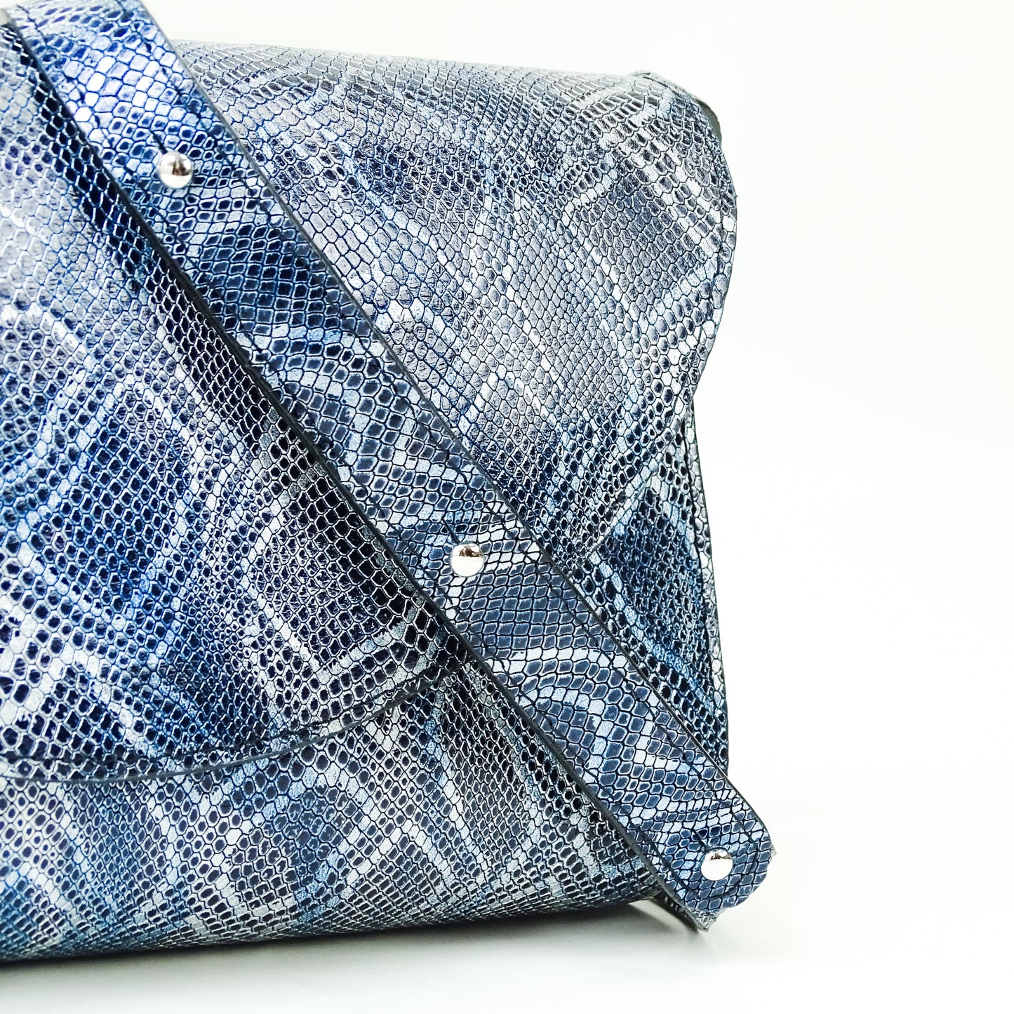 Crossbody NIEUWE COLLECTIE - blauw/zilver snake
