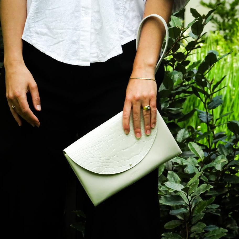 clutch in leer 