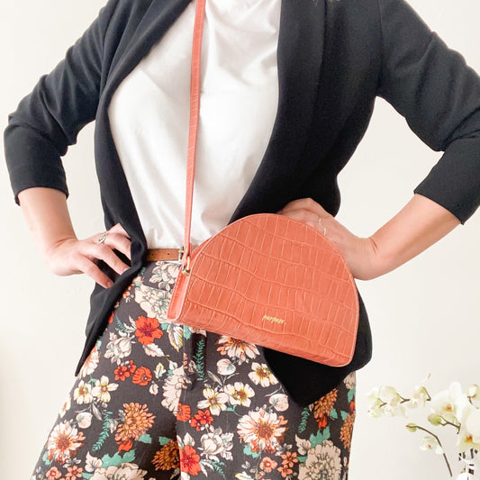Half moon bag - small